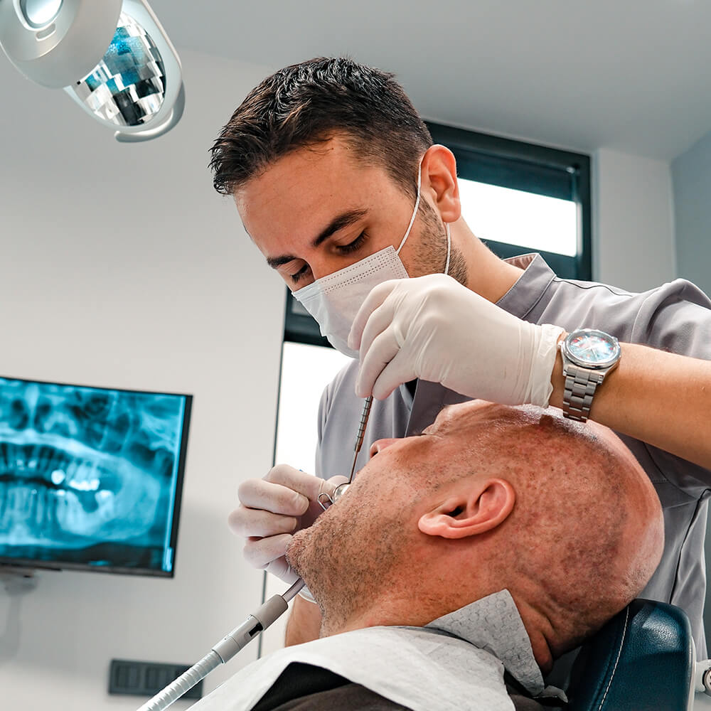 İzmir Gaziemir Diş Kliniği